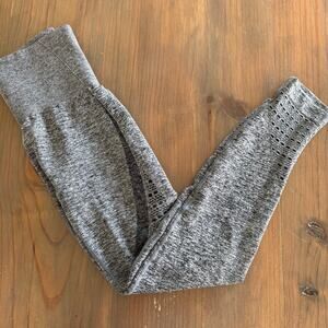 Women’s Seamless High Rise compression Leggings Gray Marl Laser Cut Detail Sz S